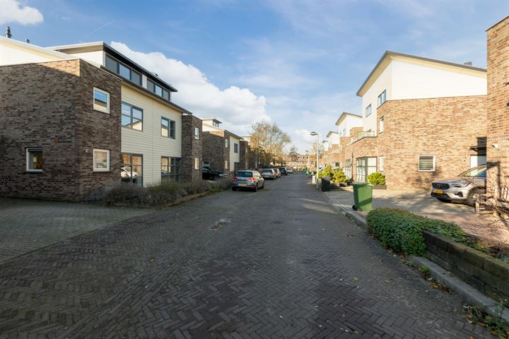 Bekijk foto 40 van Zilverreigerstraat 14