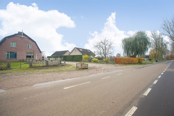 Bekijk foto 48 van Ommerenveldseweg 35