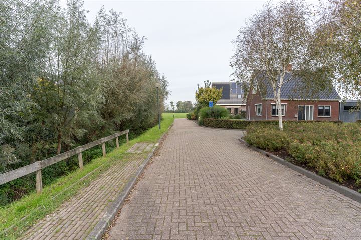 View photo 55 of Tsjerkepaad 10