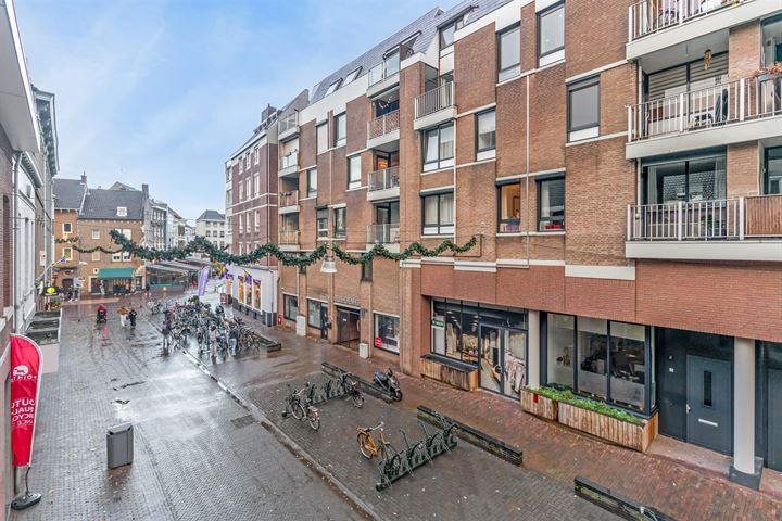 Bekijk foto 3 van Kruisherenstraat 203