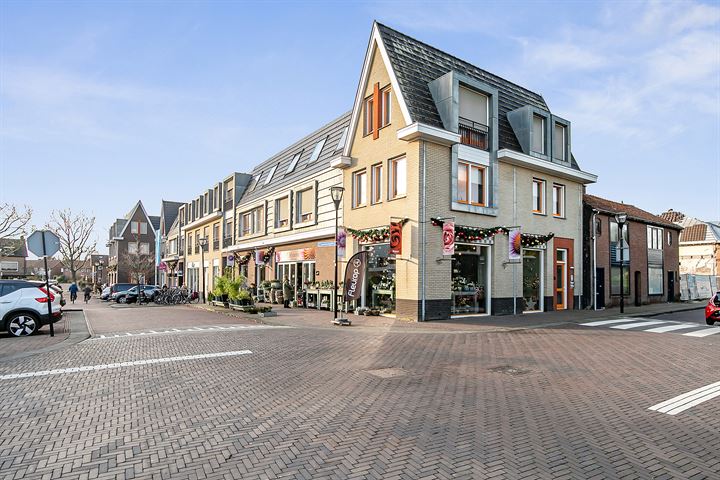 Bekijk foto 41 van Bartokstraat 25