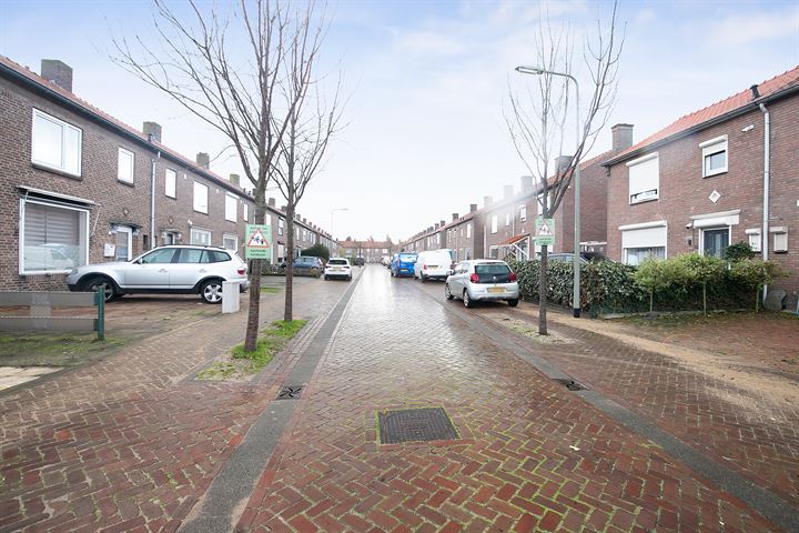 Bekijk foto 27 van Condorstraat 11