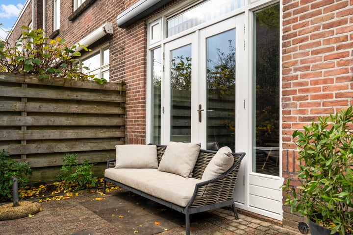 Bekijk foto 36 van Johan de Wittstraat 57