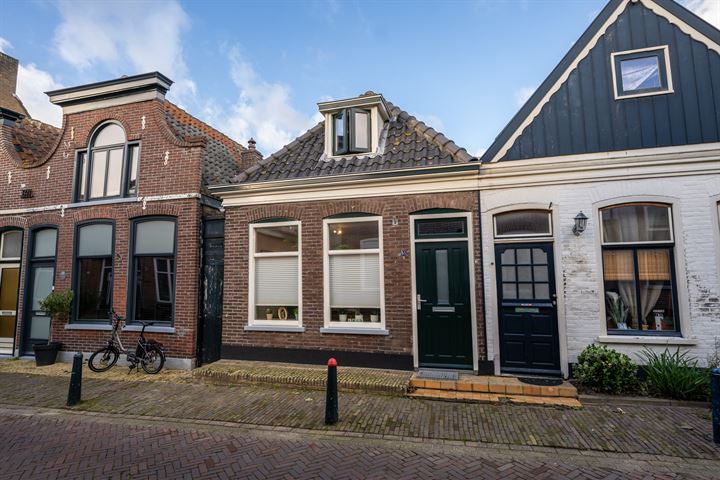 Bekijk foto 3 van Warmoesstraat 51