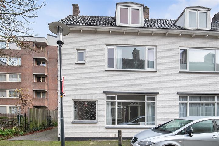 Bekijk foto 3 van Riemsdijkstraat 14