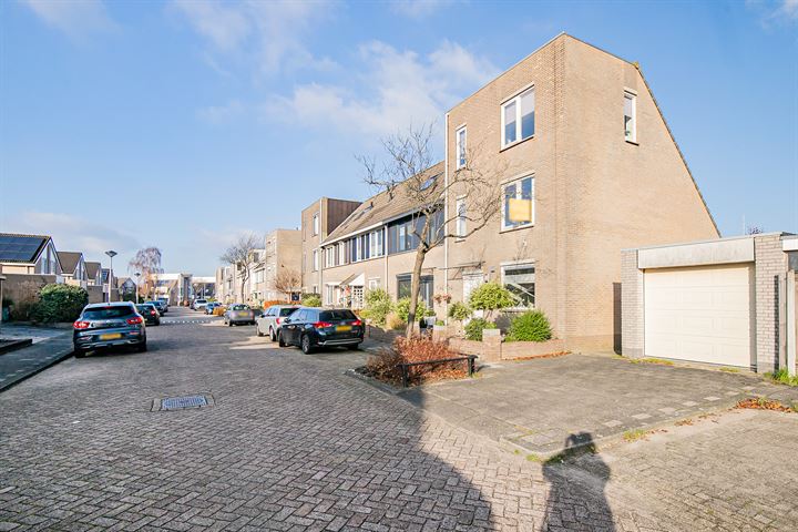 Bekijk foto 41 van Annette Versluys-Poelmanstraat 71