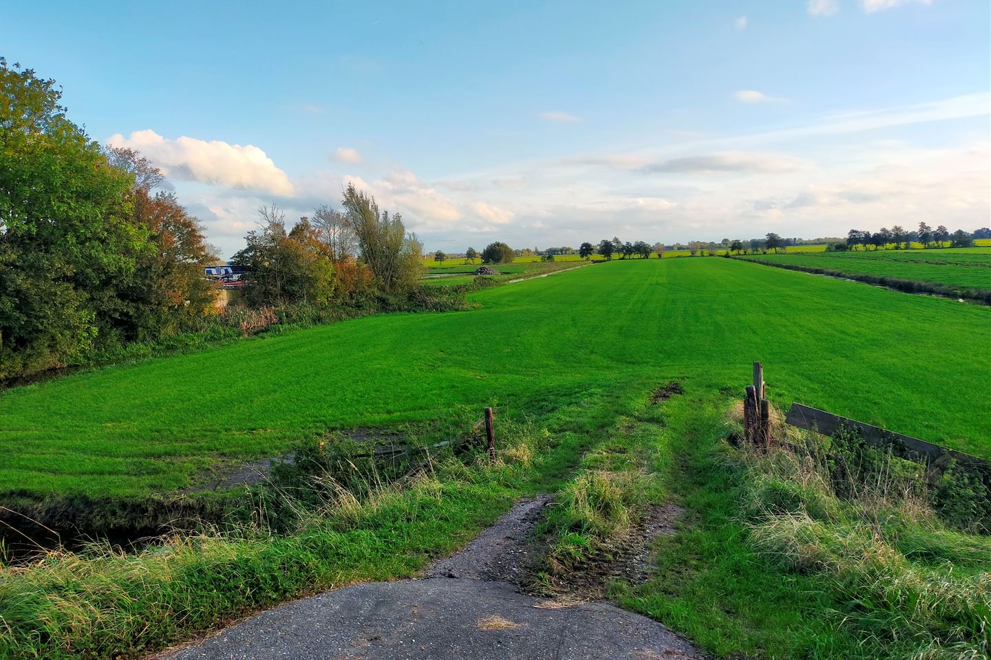 View photo 2 of Provincialeweg Oost