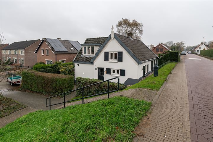 Bekijk foto 3 van Kerkweg 60