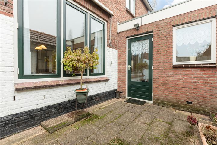 Bekijk foto 37 van Spoorstraat 31