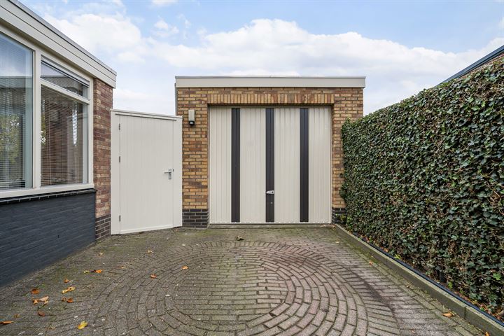 Bekijk foto 35 van Sint Jorisstraat 45