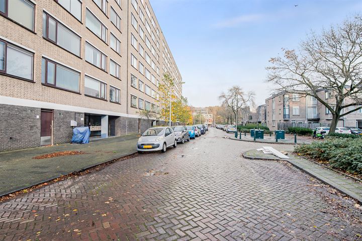 Bekijk foto 38 van Catharina van Rennesstraat 99