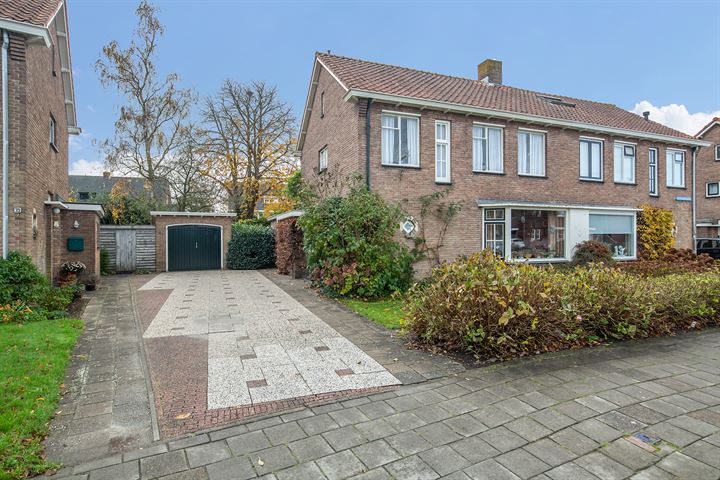 Bekijk foto 1 van van Dusseldorpstraat 33