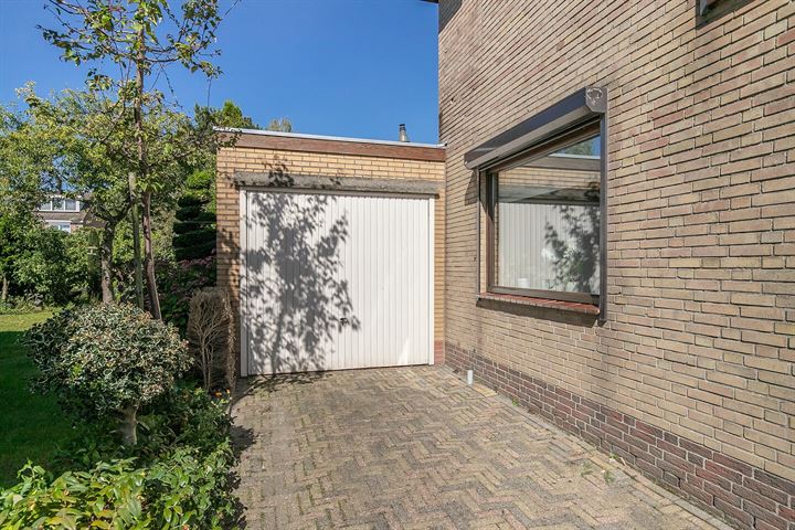 View photo 38 of Langeweg 15