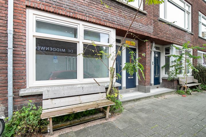 Bekijk foto 2 van Treubstraat 14-A