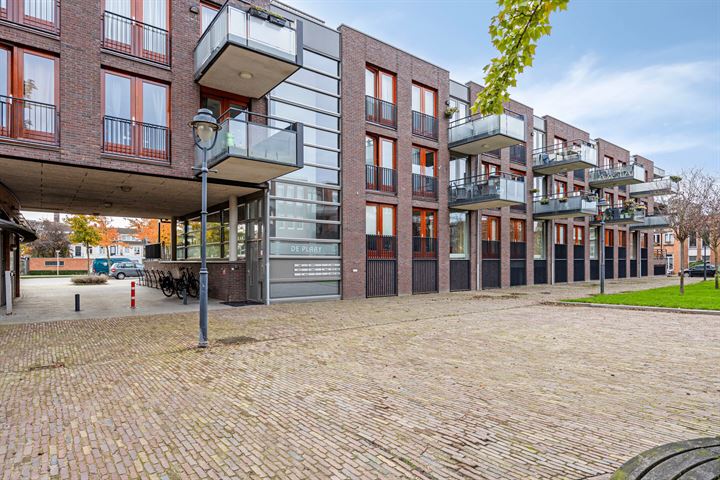 Bekijk foto 1 van Nassaustraat 30-- 2