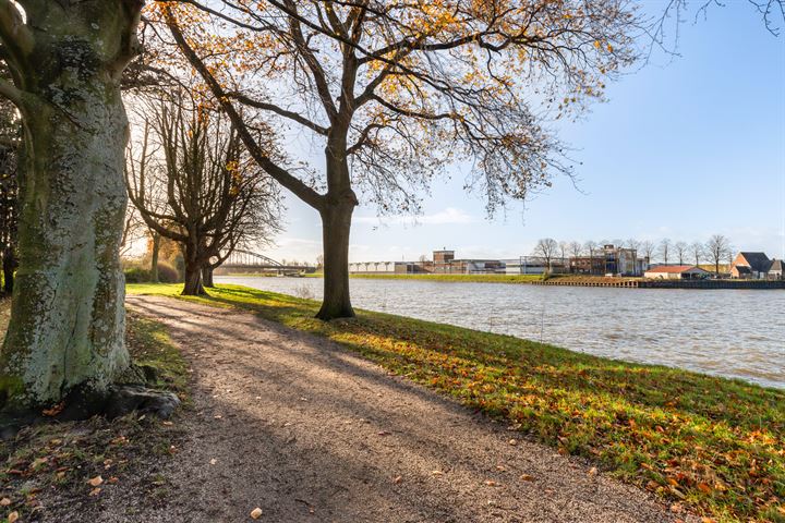 Bekijk foto 36 van Hendrika van Tussenbroeklaan 176