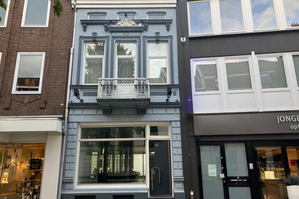 Bekijk foto 1 van Akerstraat 16