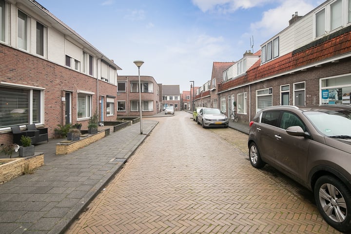 Bekijk foto 28 van Willem de Zwijgerstraat 13-A