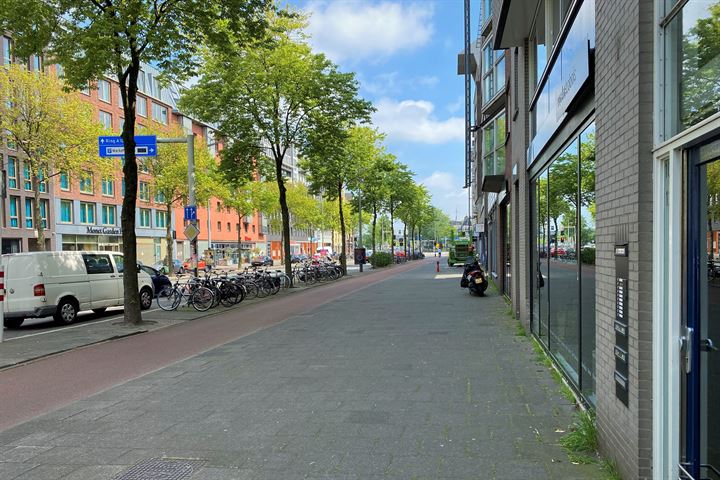 Bekijk foto 35 van Valkenburgerstraat 21