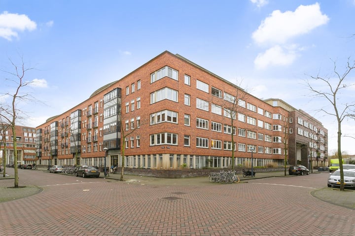 View photo 1 of Eosstraat 424