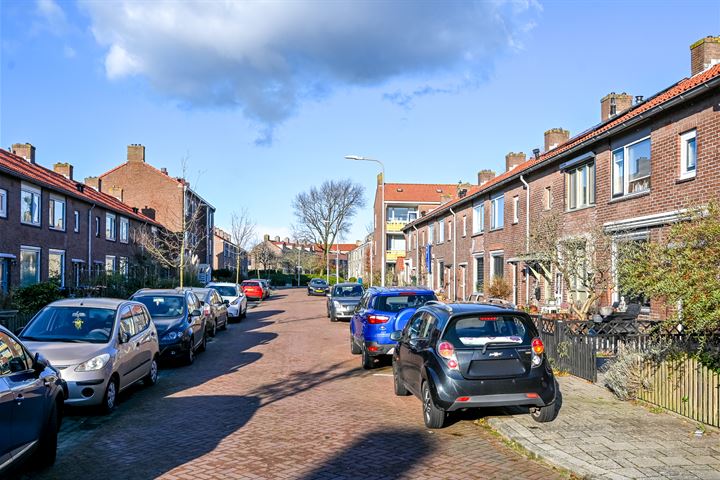 Bekijk foto 36 van Reggestraat 27