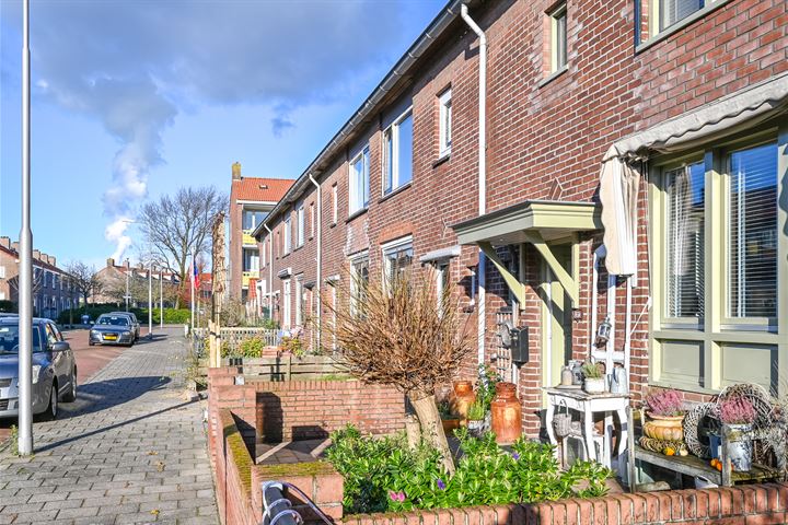 Bekijk foto 35 van Reggestraat 27