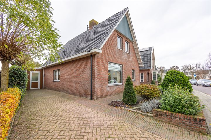 Bekijk foto 44 van Dr.Ariënsstraat 20