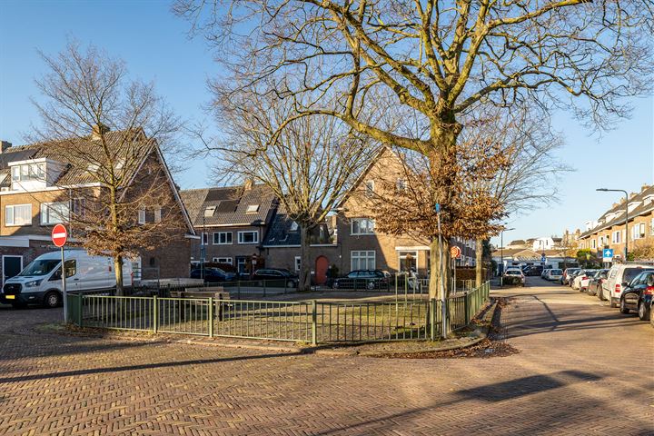 Bekijk foto 41 van Zonstraat 35