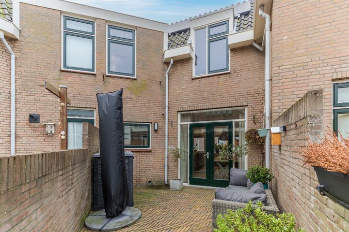 Bekijk foto 31 van Louwestraat 8