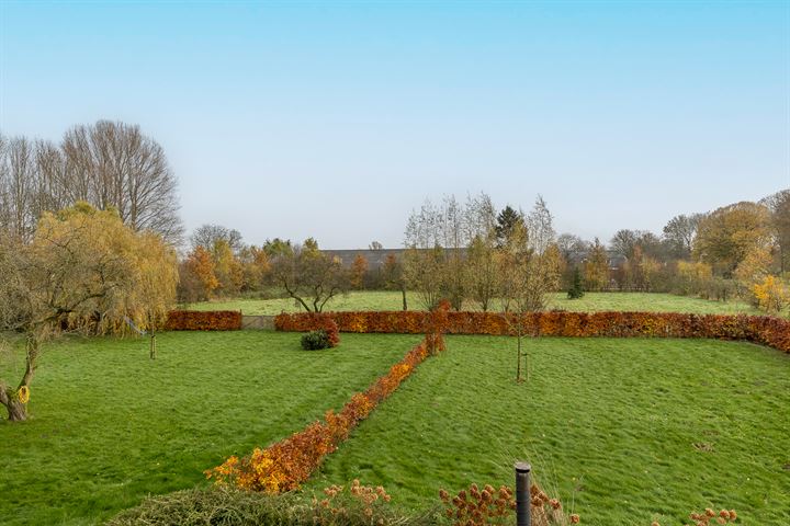 Bekijk foto 44 van Lodderhoeksestraat 57