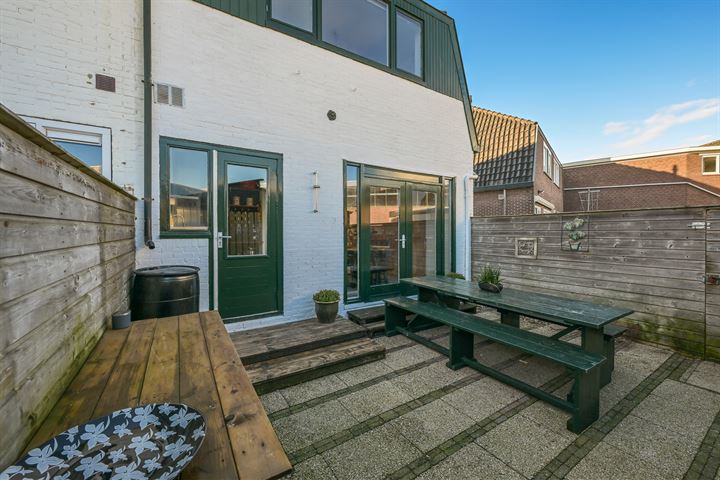 Bekijk foto 11 van Celebesstraat 23