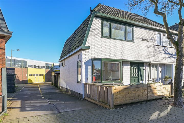 Bekijk foto 27 van Celebesstraat 23