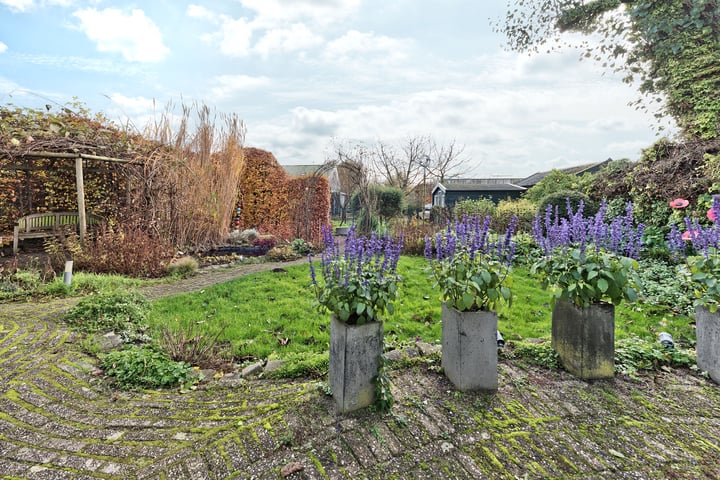 Bekijk foto 4 van Aalsmeerderweg 54