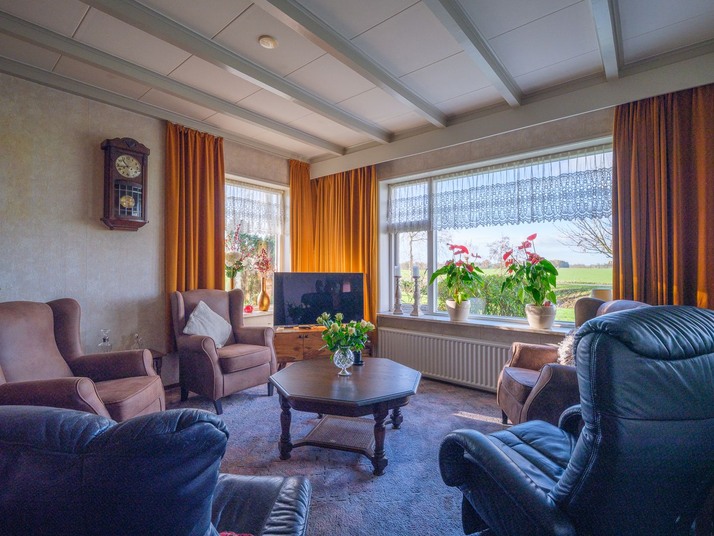 Foto 10 van Miedwei 52