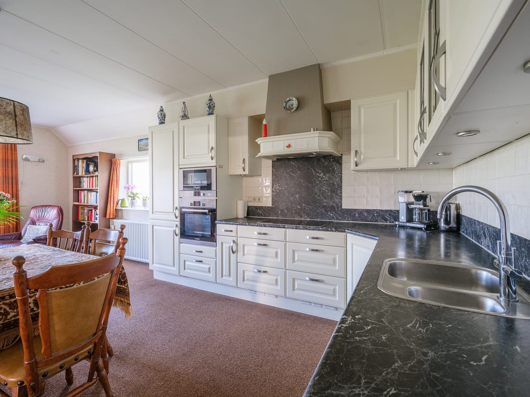 Foto 16 van Miedwei 52