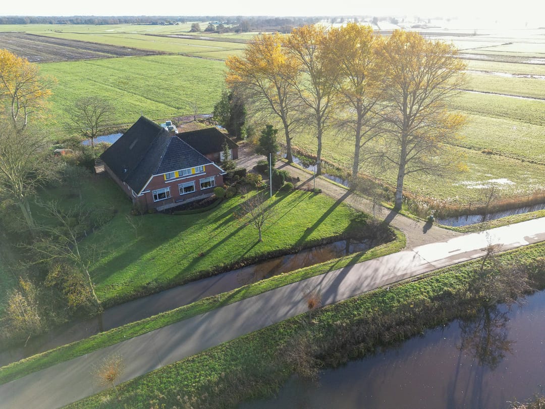 Foto 53 van Miedwei 52