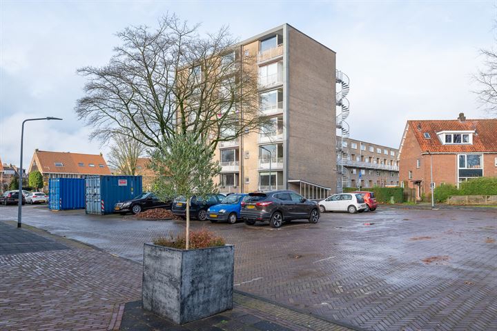 Bekijk foto 27 van Loosdrechtseweg 243