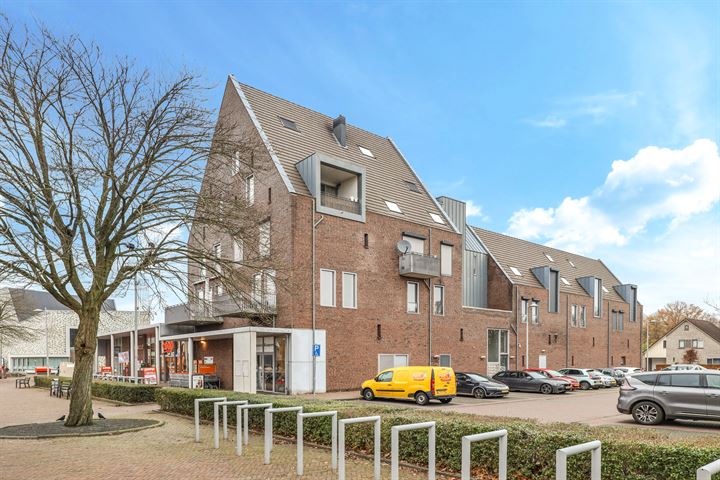 Bekijk foto 1 van Asterstraat 6