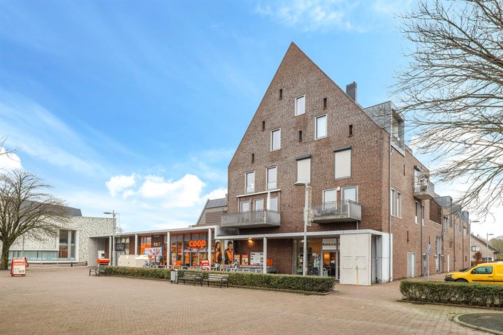 Bekijk foto 32 van Asterstraat 6