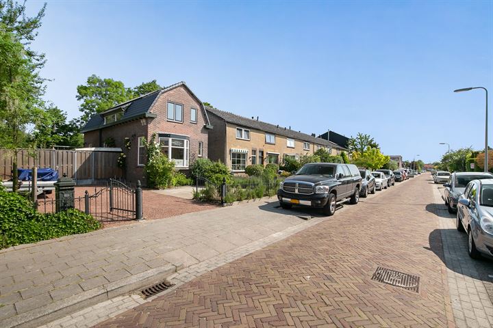 Bekijk foto 34 van Goudenregenstraat 140