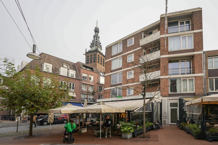 Bekijk foto 2 van Stikke Hezelstraat 91