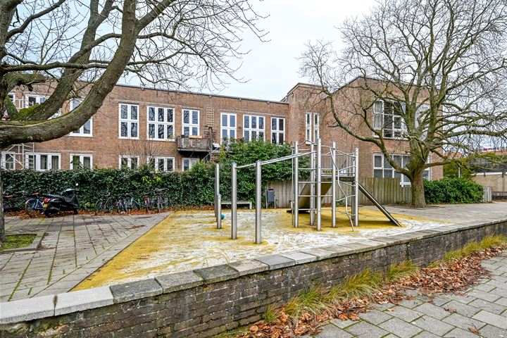 View photo 35 of Van Egmondstraat 23