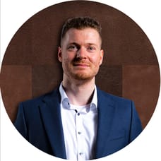 Dennis (D.H.M.) van den Corput - Real Estate Advisor