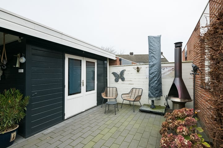 Bekijk foto 45 van Spreeuwstraat 48