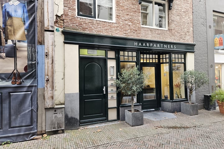 Bekijk foto 1 van Grote Overstraat 52-A