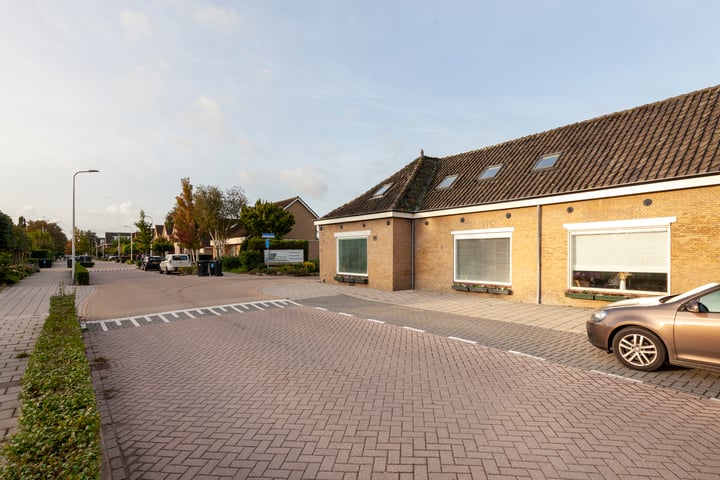 View photo 50 of Noordeinde 12