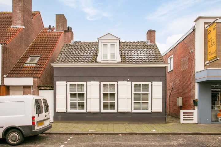 Bekijk foto 1 van Tramstraat 83