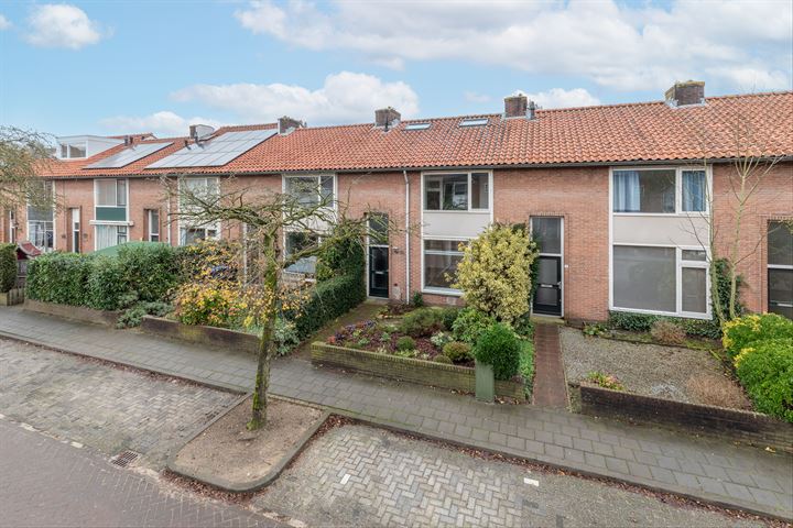 Bekijk foto 3 van Van Dijkstraat 20