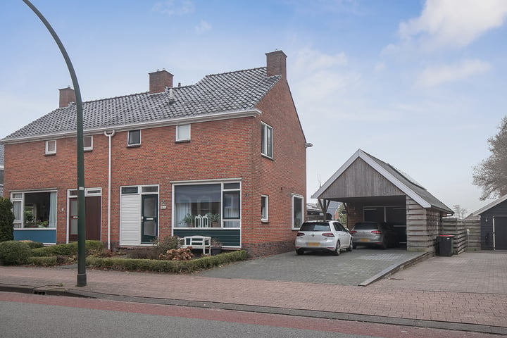 Bekijk foto 2 van Hoofdweg 132