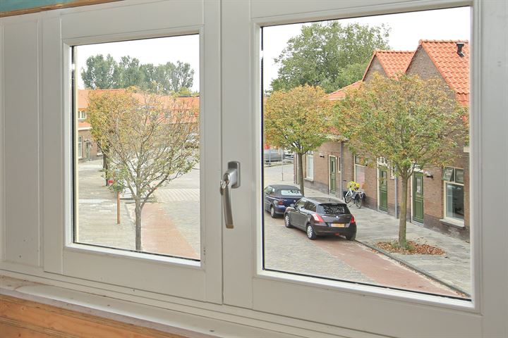 Bekijk foto 19 van Emostraat 5